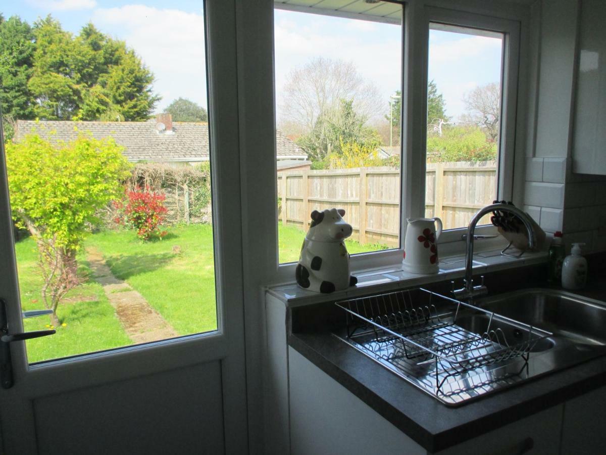 The Bungalow Lymington With New Forest 1 Mile Villa Bagian luar foto
